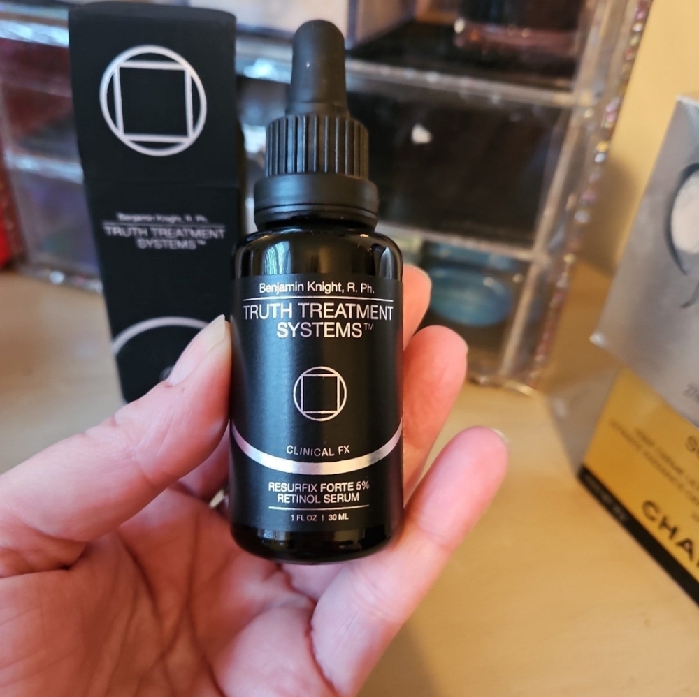 Truth treatments Resurfix Forte 5% Retinol Serum 1fl oz